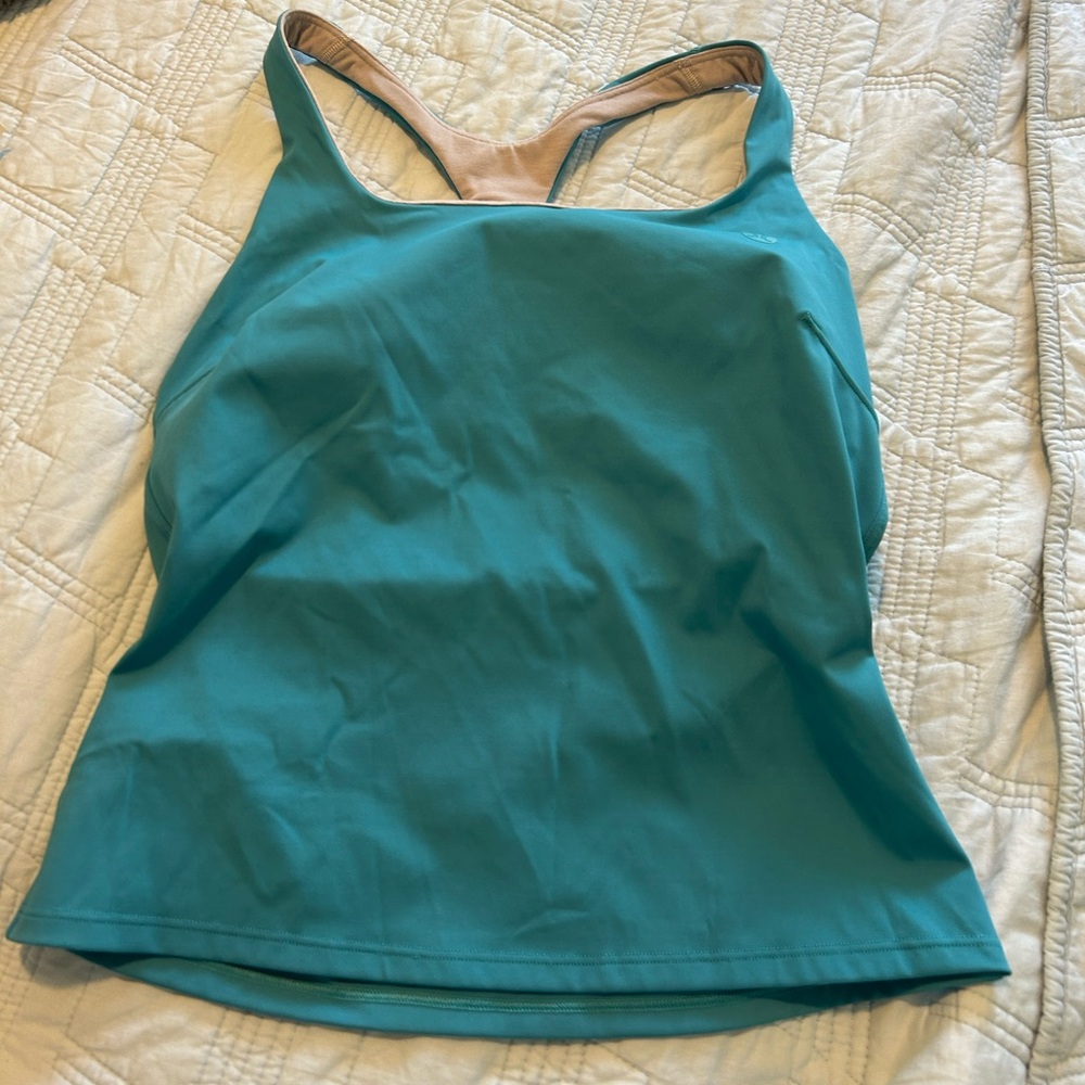 Lululemon tank